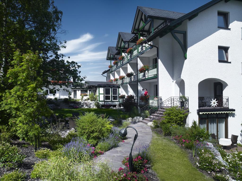 Hotel & Ferienappartements Edelweiss Виллинген Экстерьер фото