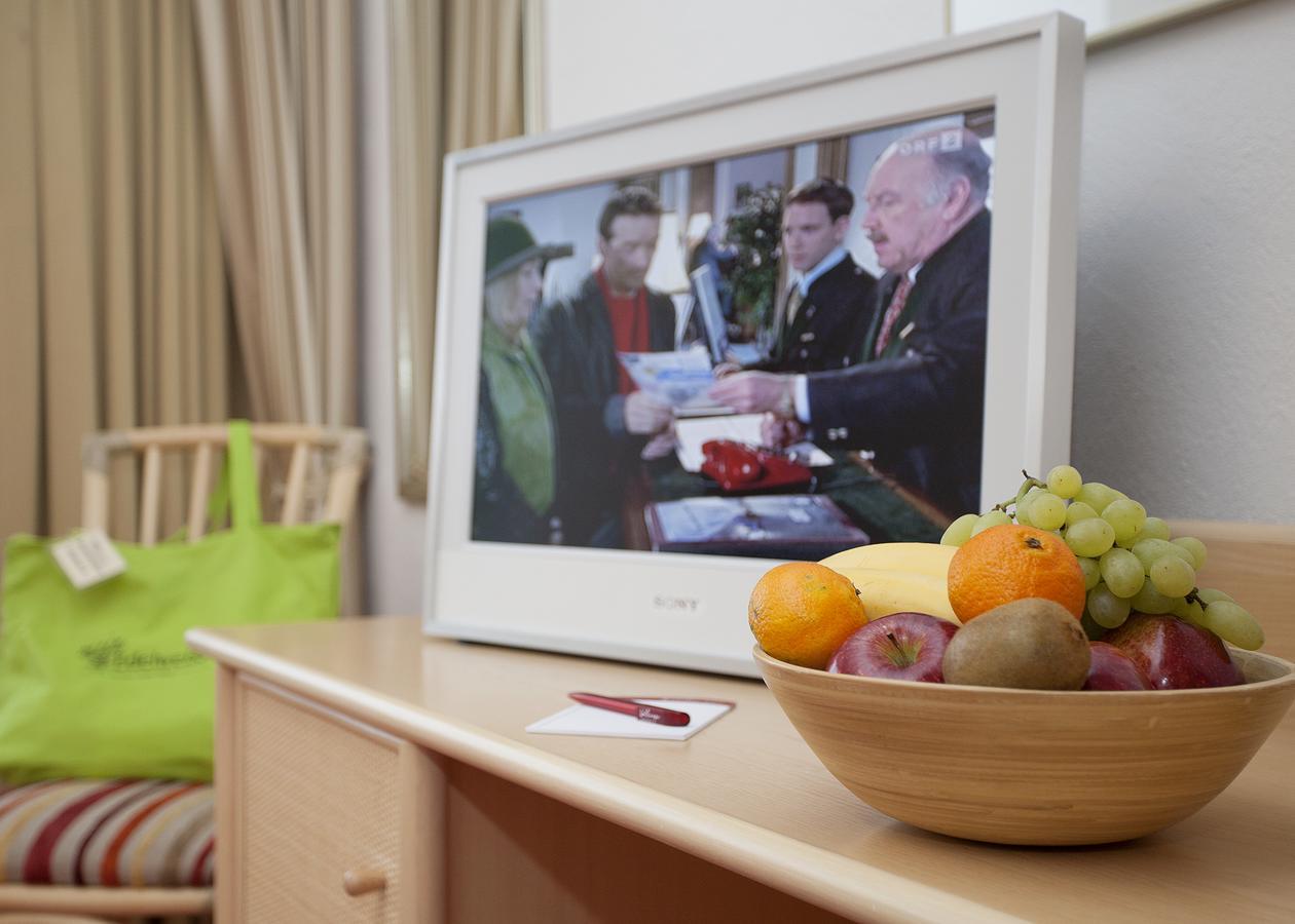 Hotel & Ferienappartements Edelweiss Виллинген Экстерьер фото